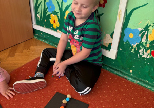 aktywności w grupie z okazji dnia kropki