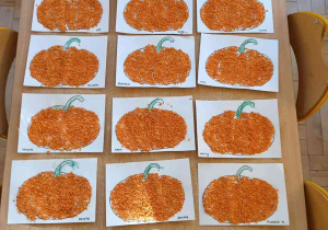 Dzień Dyni Słoneczka - praca plastyczna 8