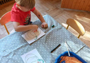 Dzień Dyni Słoneczka - praca plastyczna 6