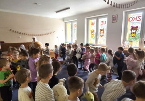 12 wspólne zabawy na sali