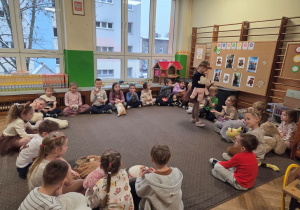 1 zabawy kołowe na powitanie