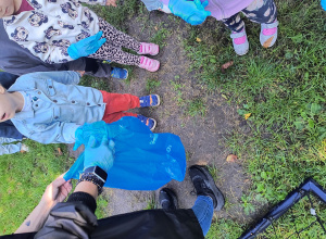 Sprzątanie Świata w grupie Odkrywców